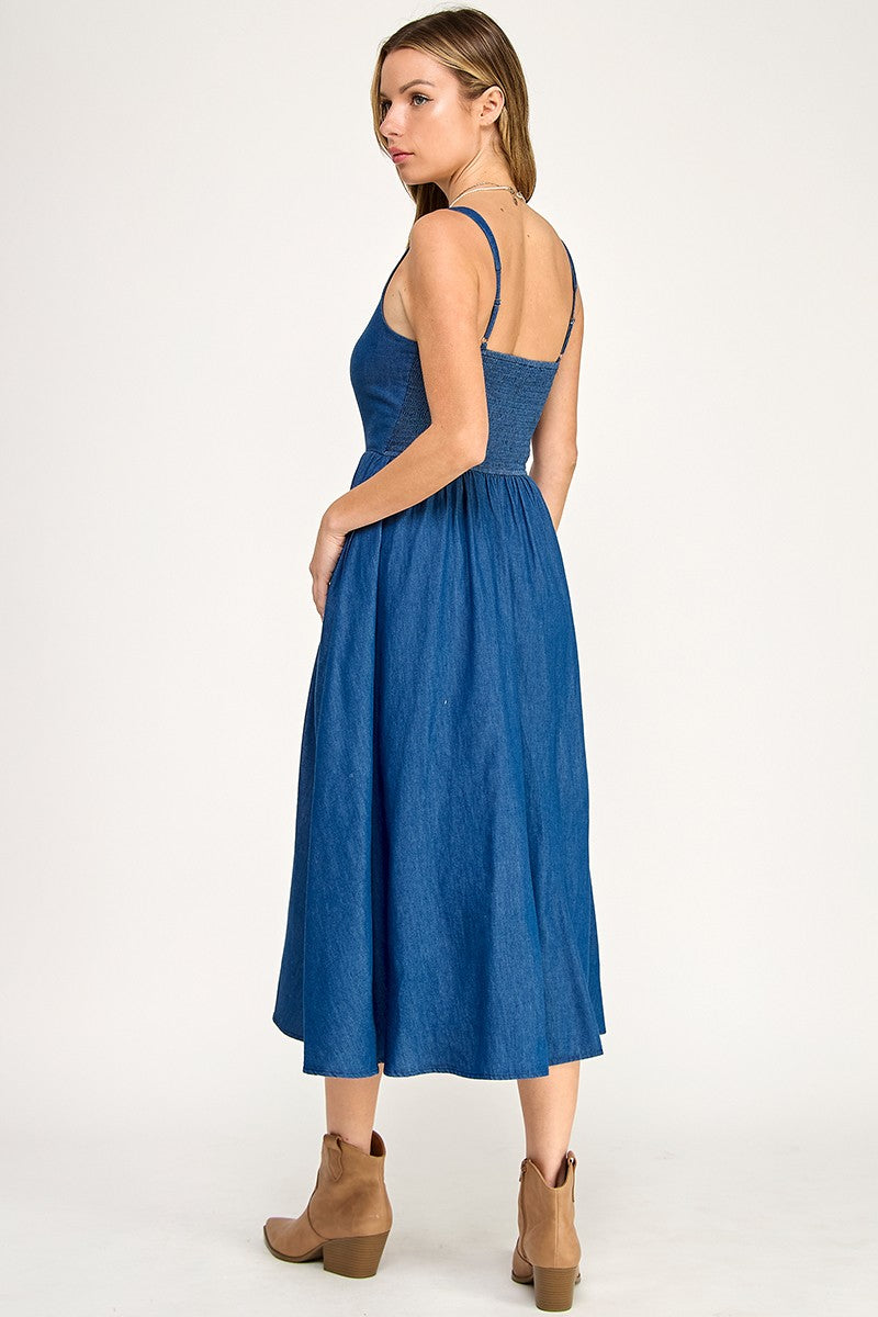 D5637 Lace-Up Midi Dress