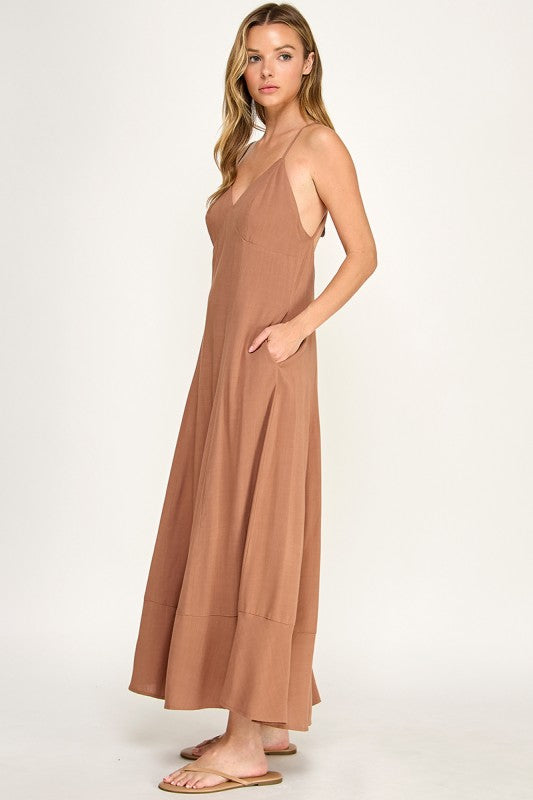 D5644 V-Neck Spaghetti Strap Maxi Dress