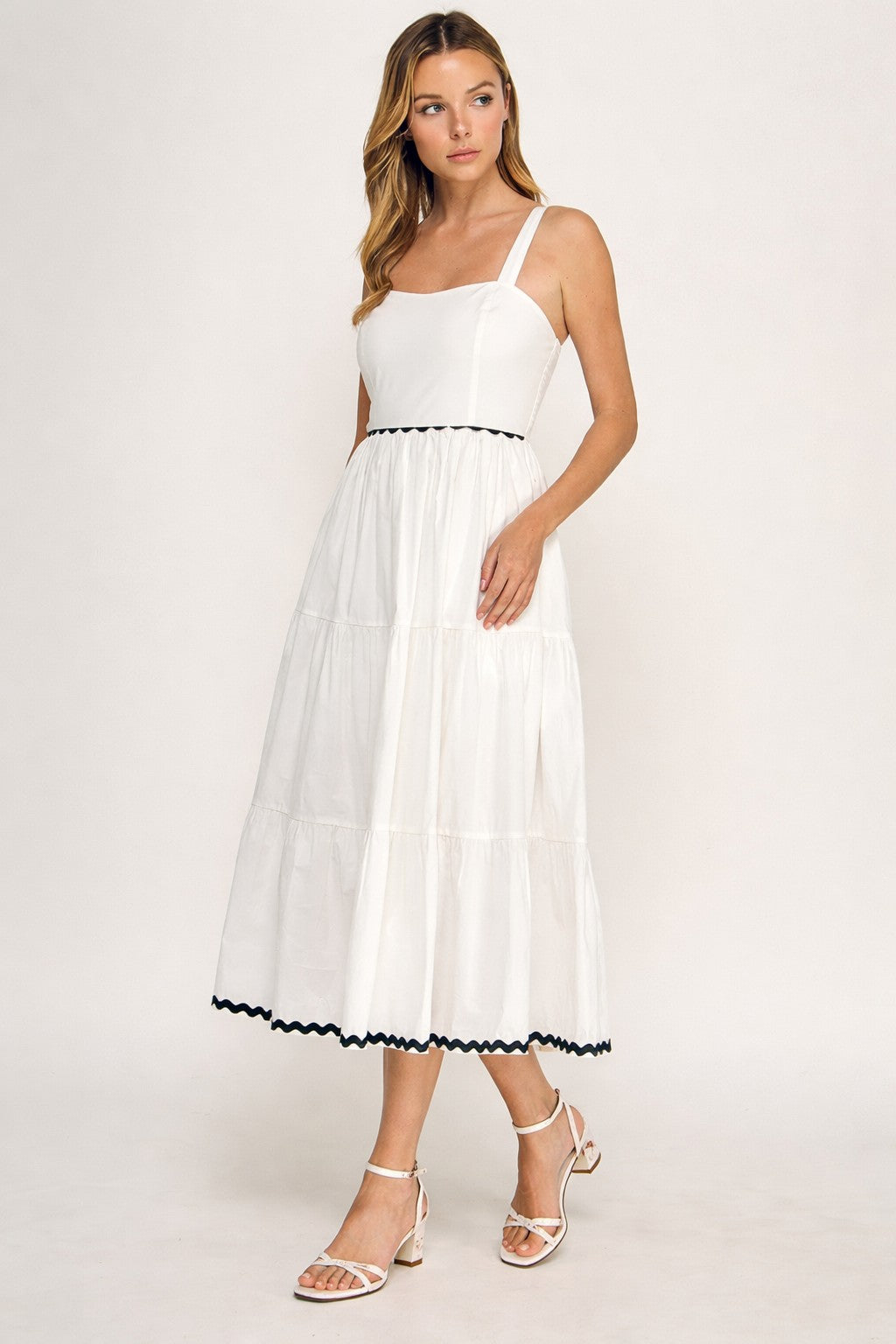 D5657 Square Neck Contrast Trim Midi Dress