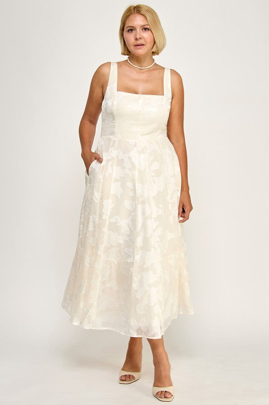 D5782XS Plus-Size Floral Jacquard Fit & Flare Midi Dress