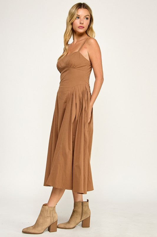 D5590 Structured Fit & Flare Midi Dress