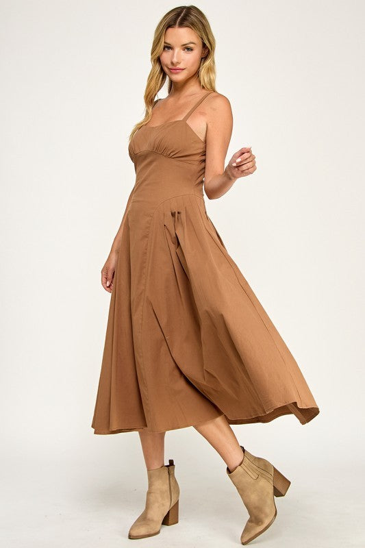 D5590 Structured Fit & Flare Midi Dress