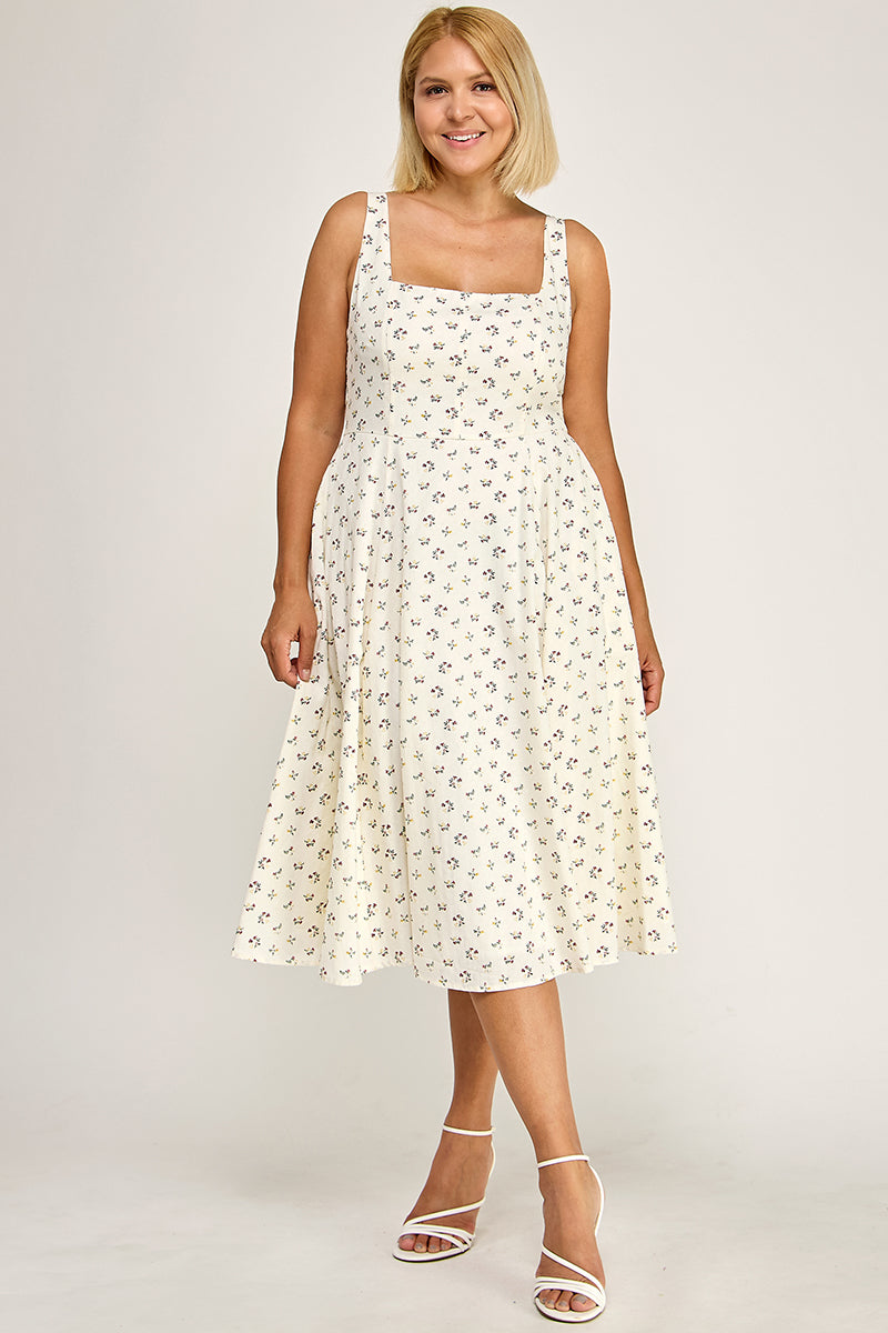 D5555X Plus-Size Floral Smocked Midi Dress