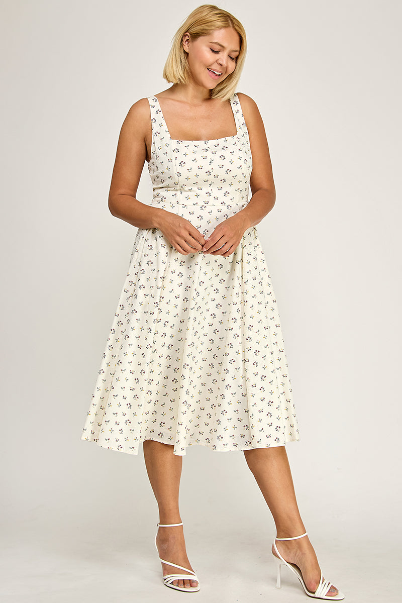 D5555X Plus-Size Floral Smocked Midi Dress