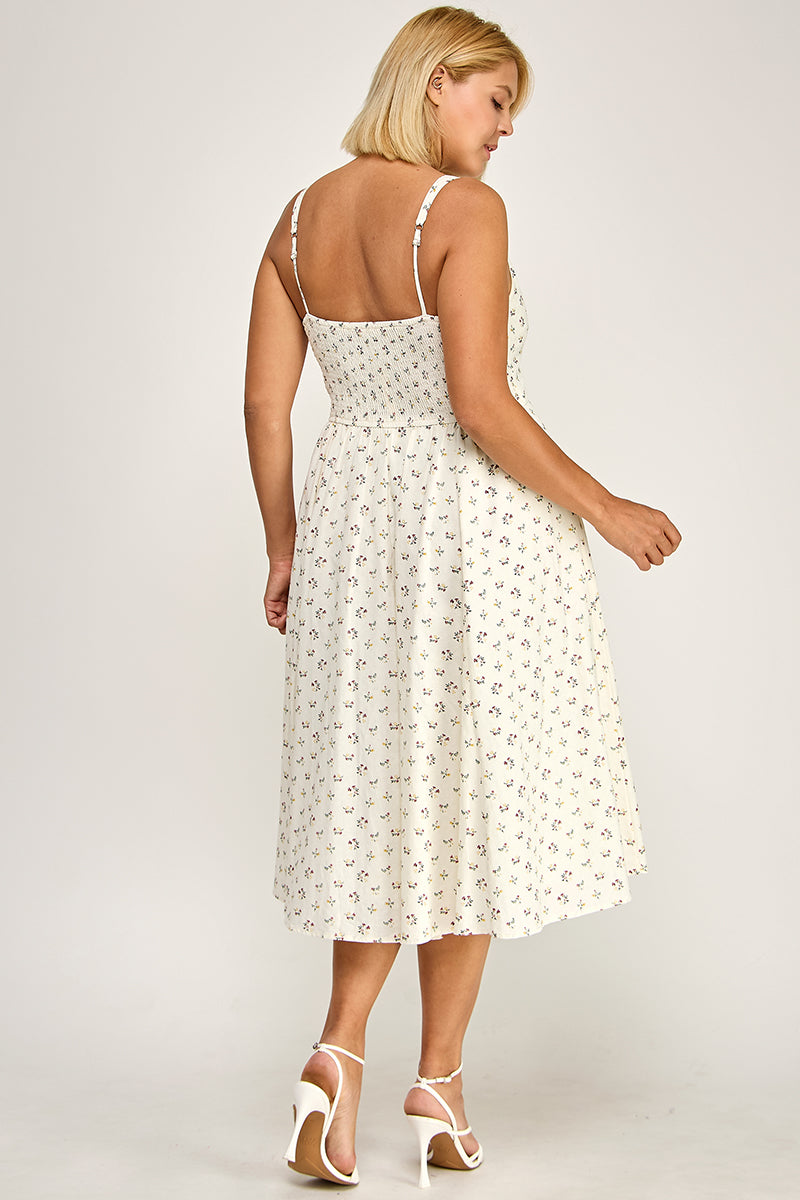 D5555X Plus-Size Floral Smocked Midi Dress